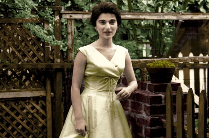 The authors use the murder of kitty genovese to illustrate